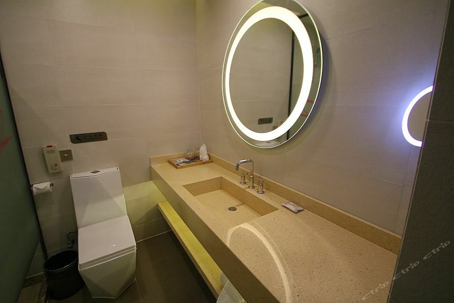 Lavande Hotel Shanghai Hongqiao Airport Wuzhong Road Exterior photo