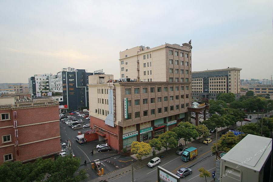 Lavande Hotel Shanghai Hongqiao Airport Wuzhong Road Exterior photo